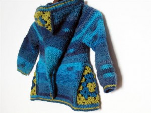 Ermeline hooded cardi, crochet pattern by Sylvie Damey ChezPlum.com