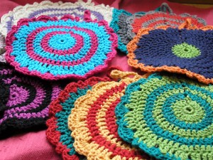 Rond poholders, crochet pattern by Sylvie Damey chezplum.com