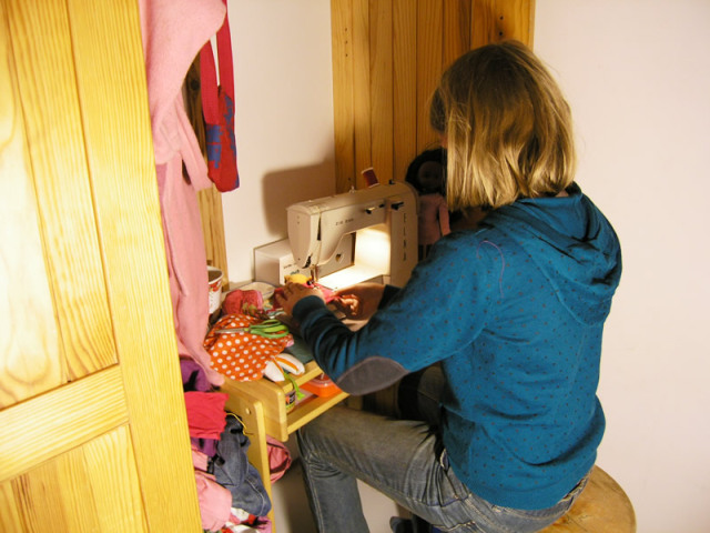 Zigzag Elna sewing machine
